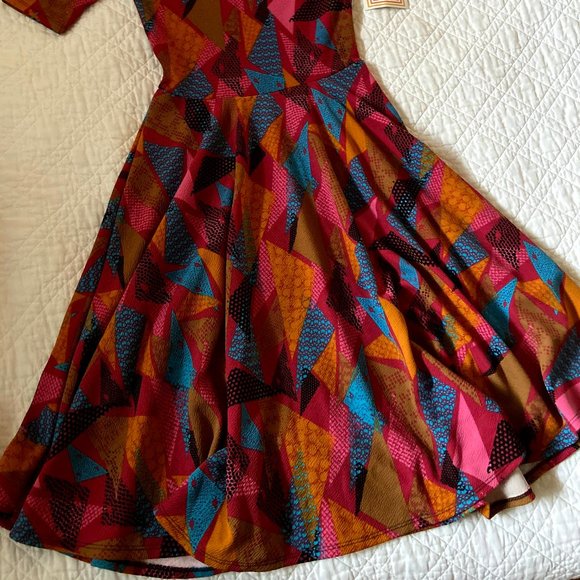 LULAROE || nicole geometric dress - Picture 2 of 4